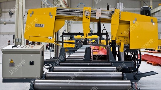 BS系列双立柱转角带锯机